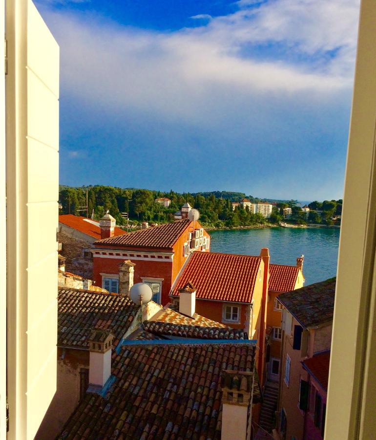 Casa Plava Sea View Apartment ロヴィニ エクステリア 写真
